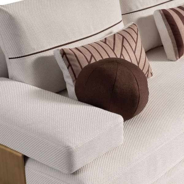 AMORA  Sofa Oatmeal Eggshell Walnut - Image 7