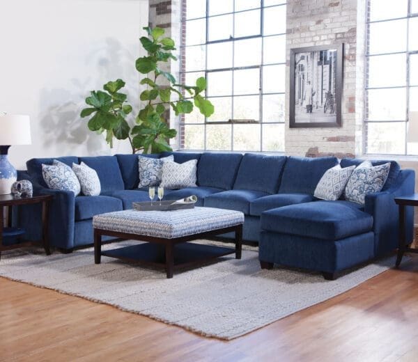 Oliver 4 pc Sectional - Image 4